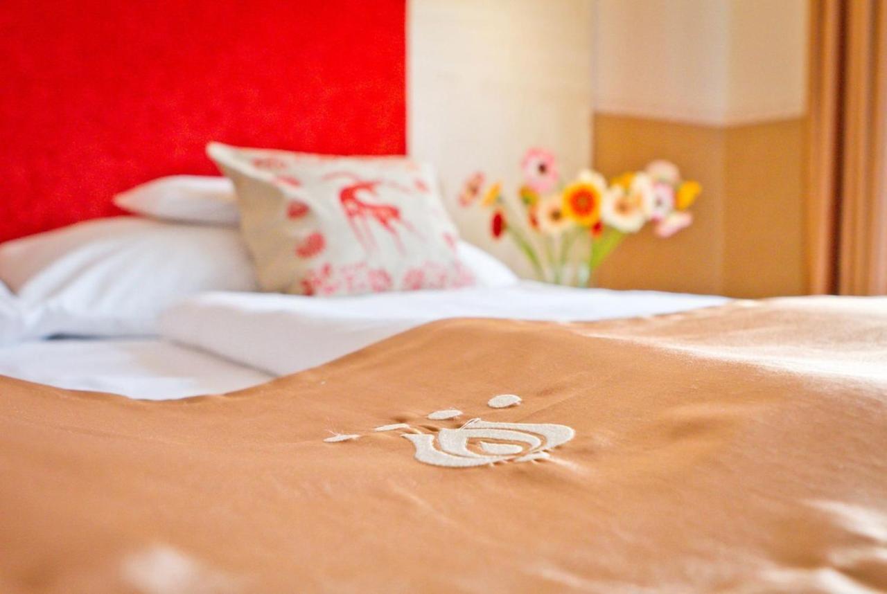 Hotel Piroska Buk Bagian luar foto