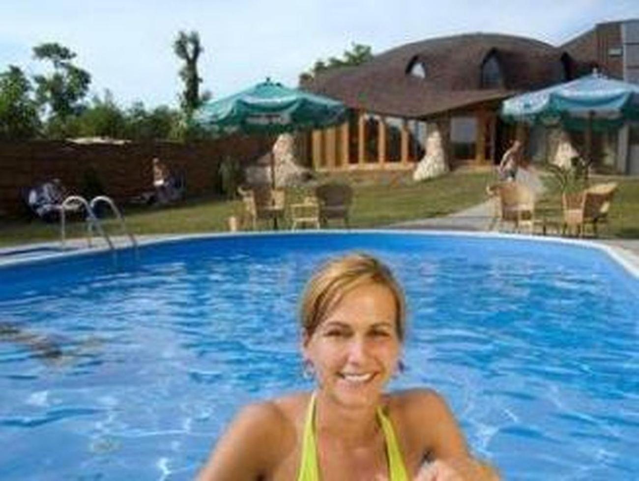 Hotel Piroska Buk Bagian luar foto